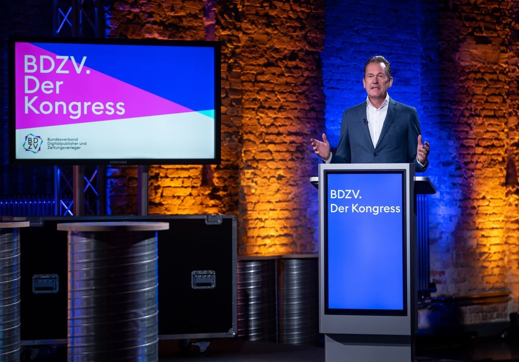 Mathias Döpfner spricht beim diesjährigen Kongress des Bundesverbands Digitalpublisher und Zeitungsverleger.