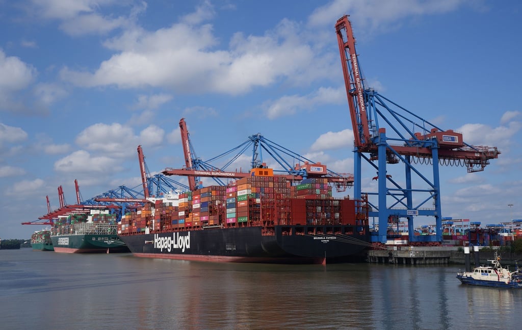 Nach einem spätsommerlichen Stimmungsknick im August sieht die deutsche Industrie ihre Exportchancen wieder optimistischer.