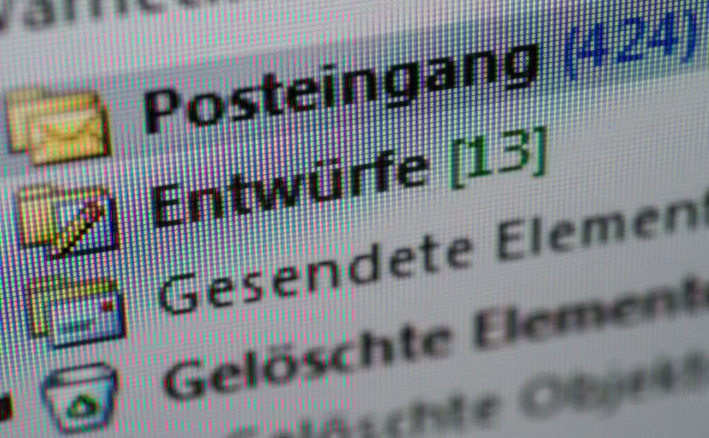 Sie haben Post: Auf Urlaubsrückkehrer warten oft unzählige ungelesene E-Mails. Gute Vertretungsregeln sind daher wichtig.