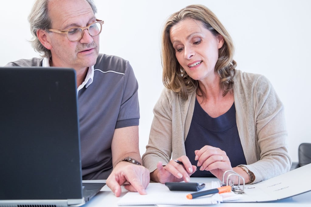 Ob sich eine Rentenversicherung auszahlt, hängt unter anderem vom Rentenfaktor ab. Eine Studie zeigt: Ein niedriger Rentenfaktor ist für die Versicherten ungünstig.