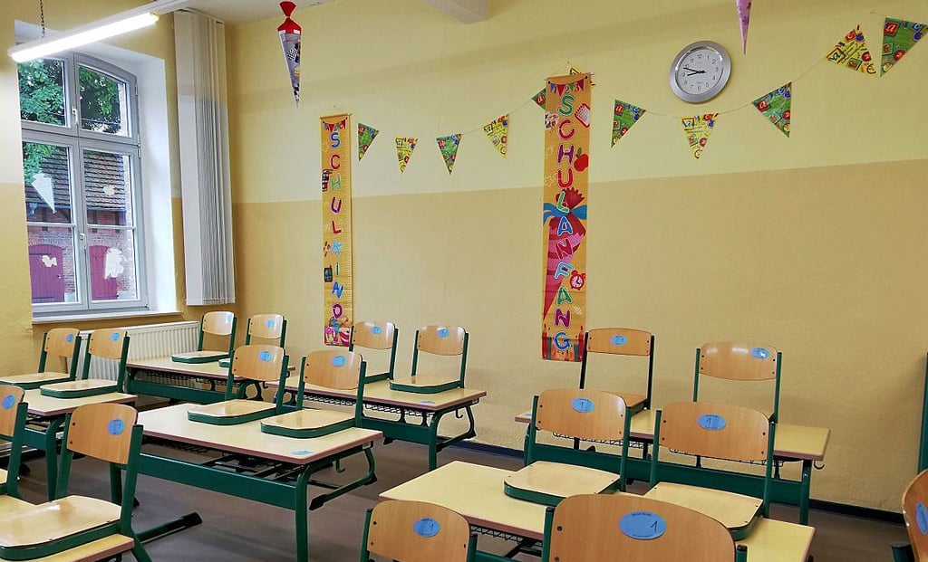 Wo einst die Bücherei in Theißen war, lernen ab Montag die Abc-Schützen.