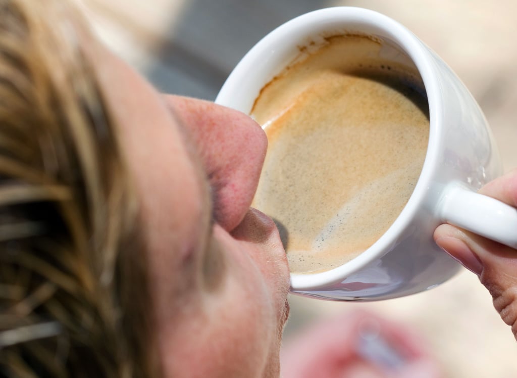 Beim Kaffee gelten besonders bei Senioren-Geburtstagen strenge Regeln. Plörre kommt hier nicht in die Tasse.