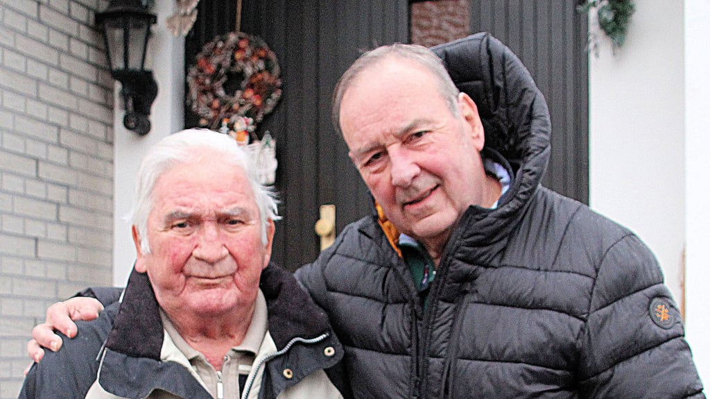 Horst Müller (l.) mit seinem einstigen Schüler und Spieler Heiko Schirling im Dezember 2020.