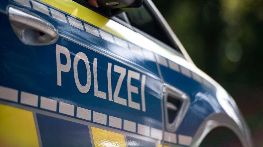 Die Polizei im Altmarkkreis Salzwedel sucht einen vermissten Mann (35), der sich zuletzt in Mieste bei Gardelegen aufgehalten haben soll.
