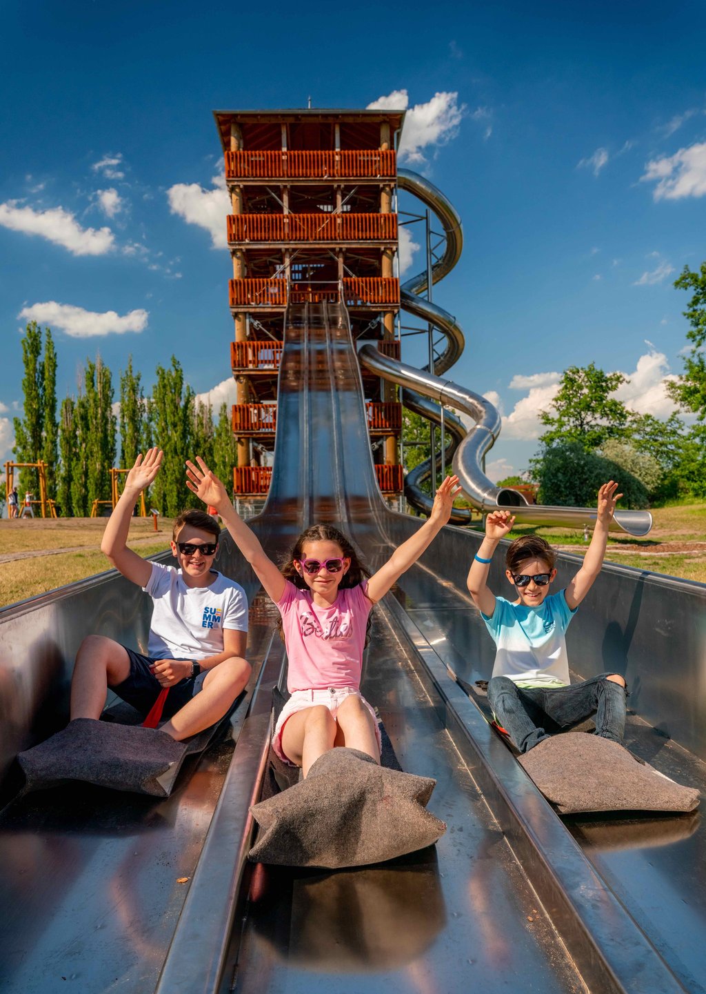Der Rutschenturm im Elbauenpark Magdeburg.