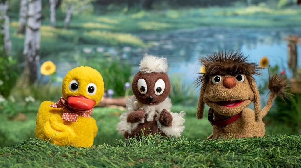 Schnatterinchen (l-r), Pittiplatsch und Moppi. Die Kinderfernsehen-Ikone Pittiplatsch wird 60.
