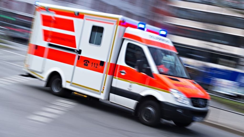 Bei dem Unfall wurde der Radfahrer schwer verletzt, sodass er in das Universitätsklinikum verbracht wurde