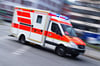 Der 40-jährige Fahrer des Krades wurde durch den Aufprall schwer verletzt und in ein naheliegendes Krankenhaus verbracht.