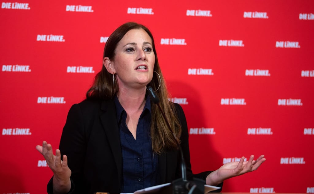 Janine Wissler bei einer Pressekonferenz im Karl-Liebknecht-Haus in Berlin.