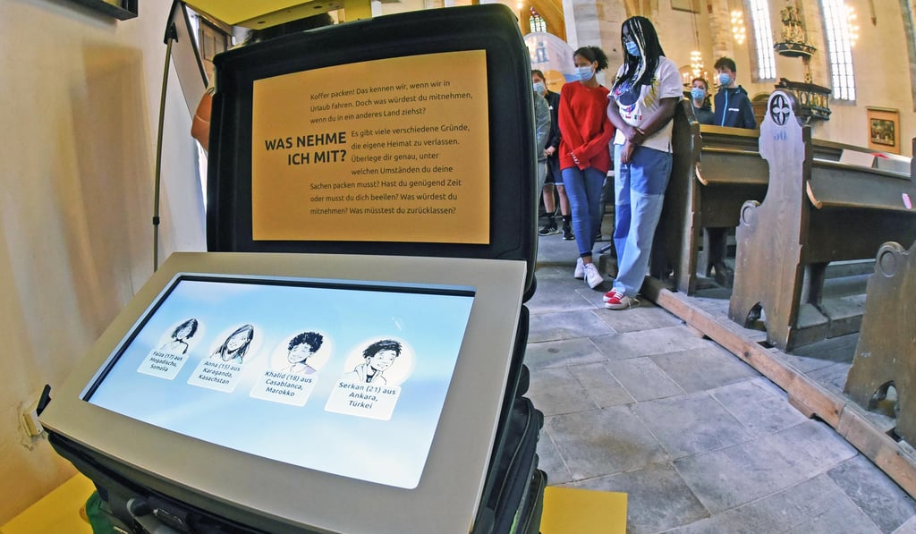 Ein digitales Koffer-Pack-Spiel gehört zur Ausstellung.