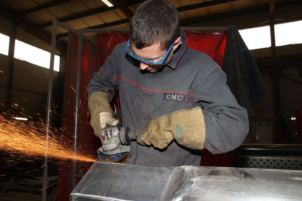Der Salzlandkreis ist stark in der Metallverarbeitung. In der Saalestadt Calbe gibt es zahlreiche Unternehmen, die sich damit befassen und regelmäßig Nachwuchs suchen.
