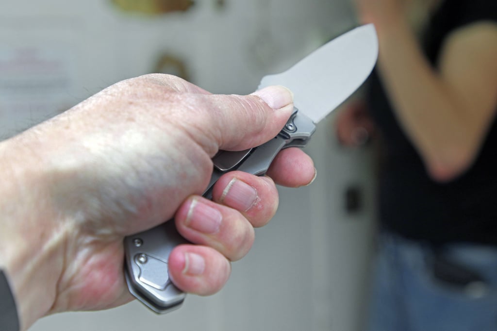 Angriff mit einem Messer