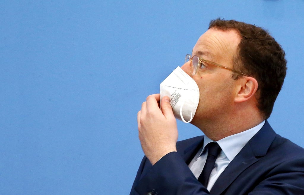 Bundesgesundheitsminister Jens Spahn zu Beginn einer Pressekonferenz zur Impfkampagne in Berlin.