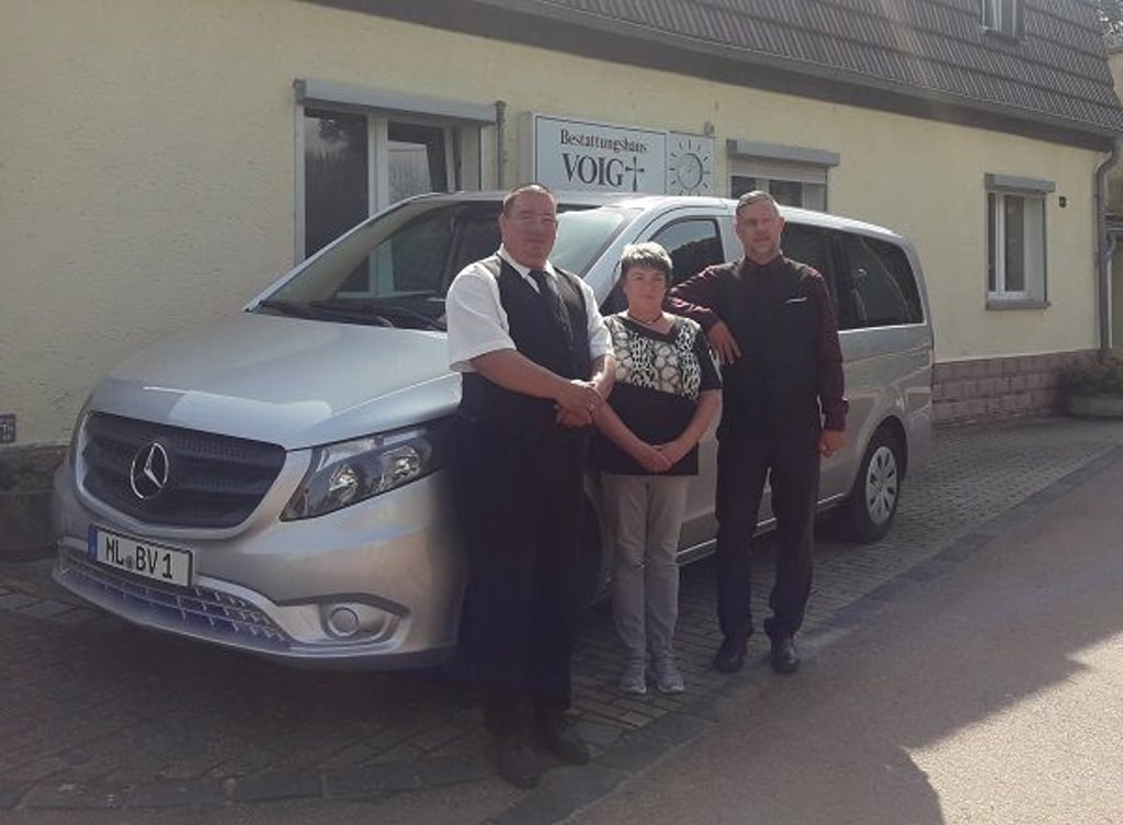 Felix Voigt (rechts) mit seinen Miarbeitern Monika Swoboda und Marcel Hausius