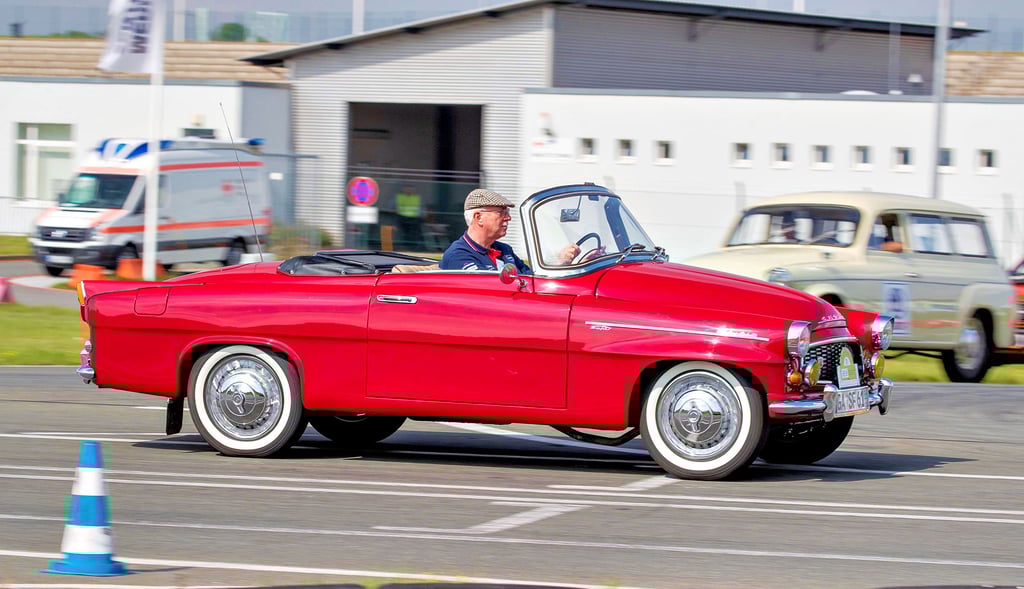 Ein echter Hingucker: ein ?koda Felicia Cabrio.