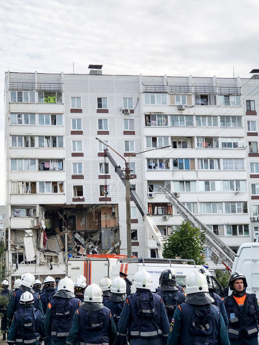 Rettungskräfte am Ort der Gasexplosion in Noginsk.