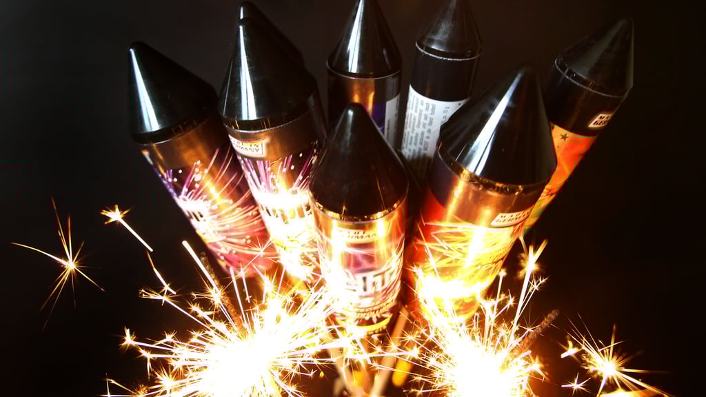 Trotz Verkaufsverbots für Feuerwerk im Vorfeld wurde auch in Magdeburg mit Raketen und Böllern das neue Jahr begrüßt.