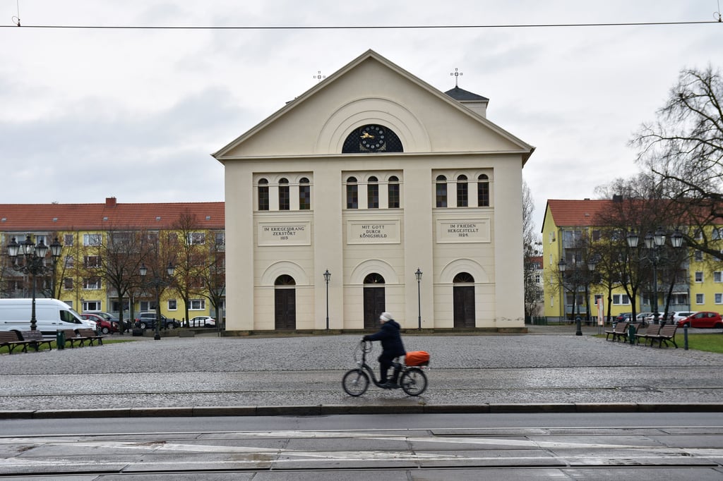 Leuchtfigur und mehr: Der Nicolaiplatz im Zentrum der Neuen Neustadt in Magdeburg soll umgestaltet werden.