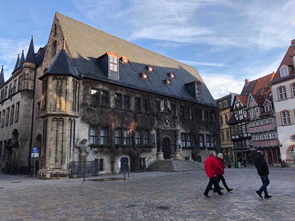 Im Rathaus der Stadt sollen Sanierungsarbeiten beginnen und in den nächsten Jahres fortgesetzt werden.