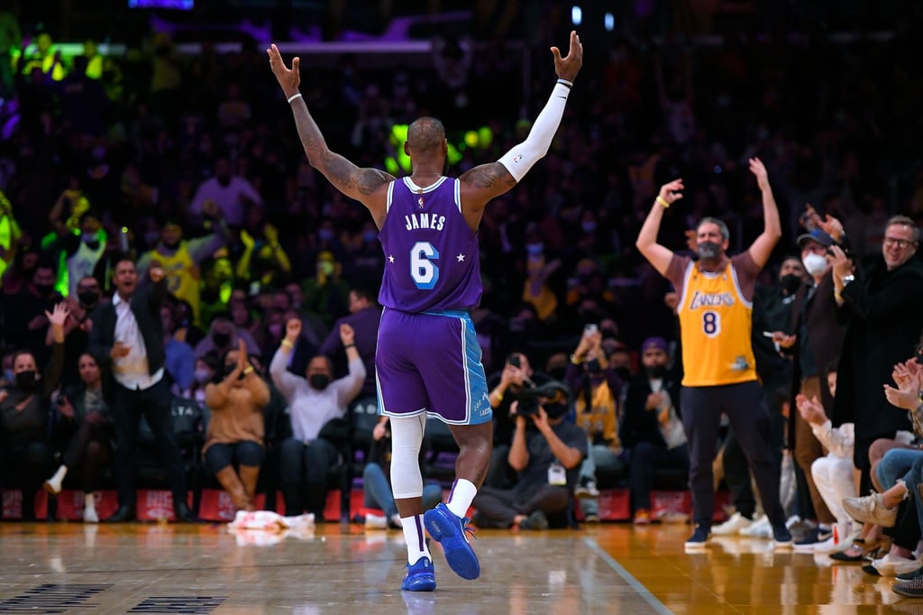Lakers-Superstar LeBron James lässt sich feiern.