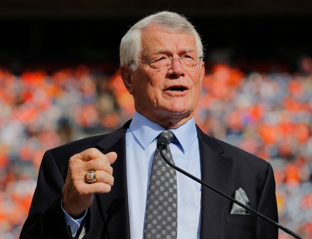 Die us-amerikanische Football-Legende Dan Reeves ist im Alter von 77 Jahren an den Folgen einer Demenz-Erkrankung gestorben.