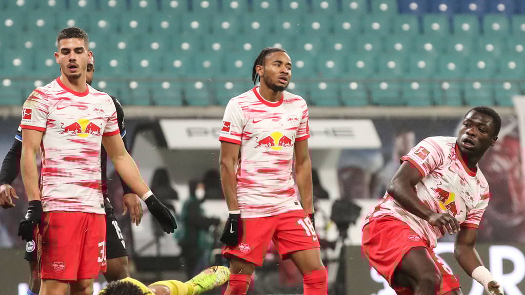 Andre Silva und Christopher Nkunku drohen gegen Mainz 05 auszufallen.