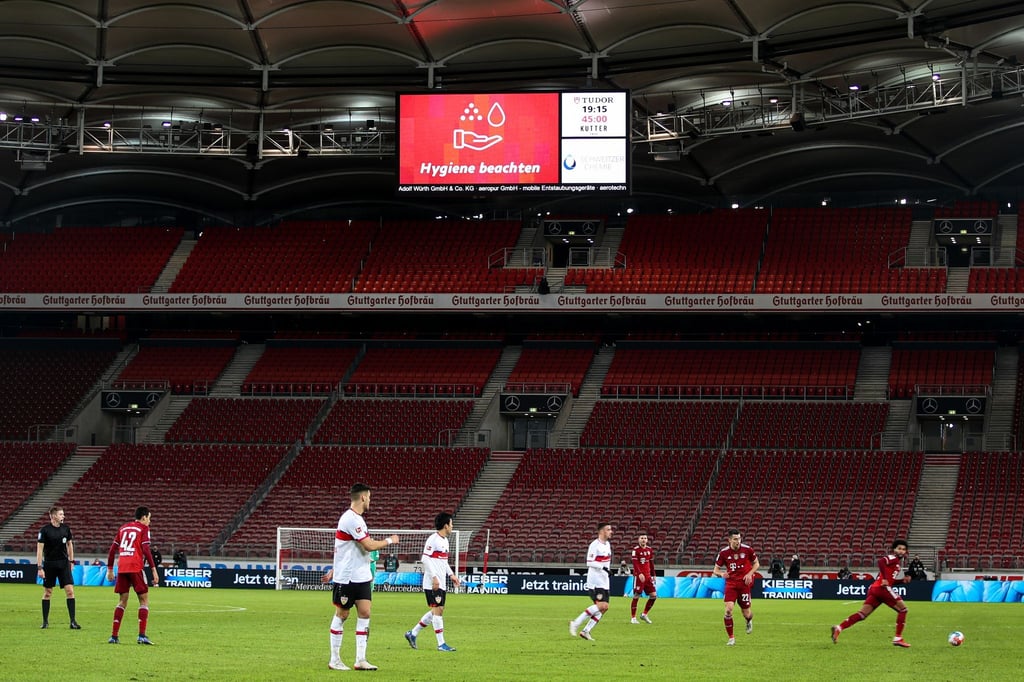 Der FC Bayern intensiviert wegen der Corona-Pandemie seine Test- und Hygienemaßnahmen.