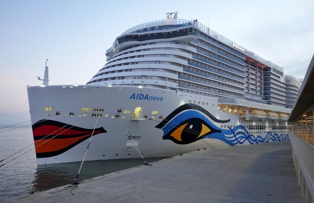 Die „Aida Nova“ im Kreuzfahrtterminal am Hafen von Lissabon.