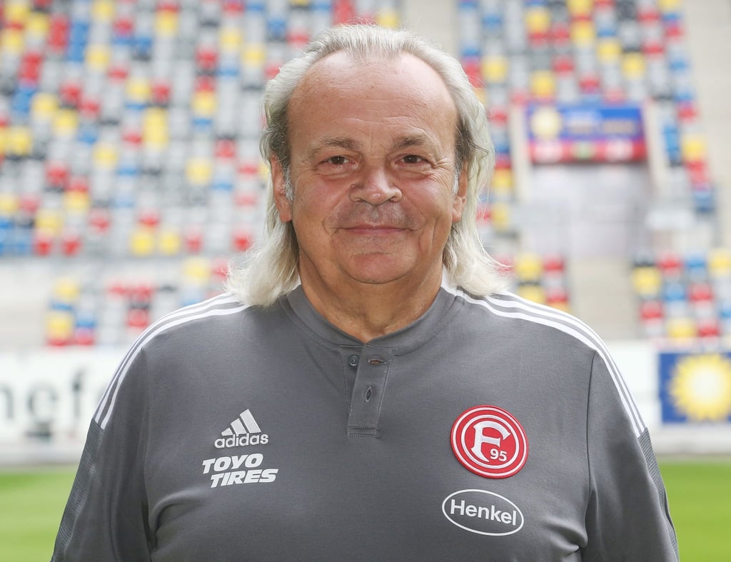 Der Mannschaftsarzt des Fußball-Zweitligisten Fortuna Düsseldorf: Ulf Blecker.