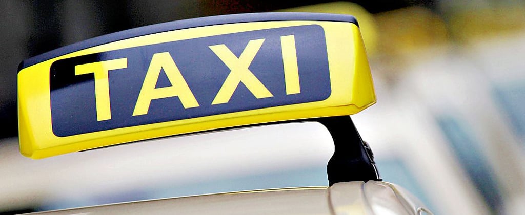 Kommen Bus, Bahn oder das eigene Auto (so denn vorhanden) für den Weg zum Arzt nicht in Frage, ist das Taxi eine Option.