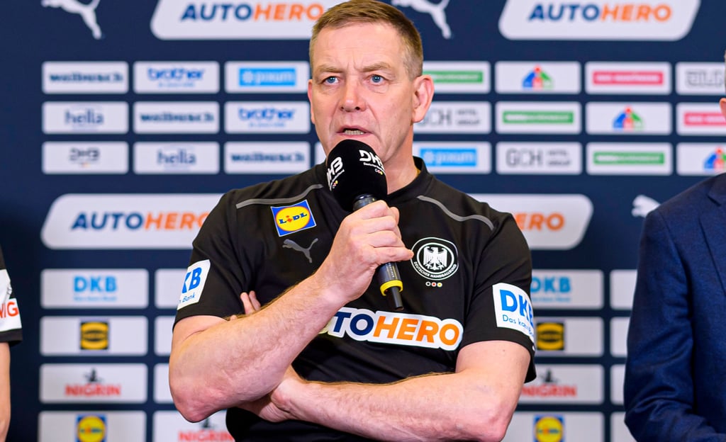 Bundestrainer Alfred Gislason triff mit dem DHB-Team nun in den beiden Testspielen auf die Schweiz und Frankreich.