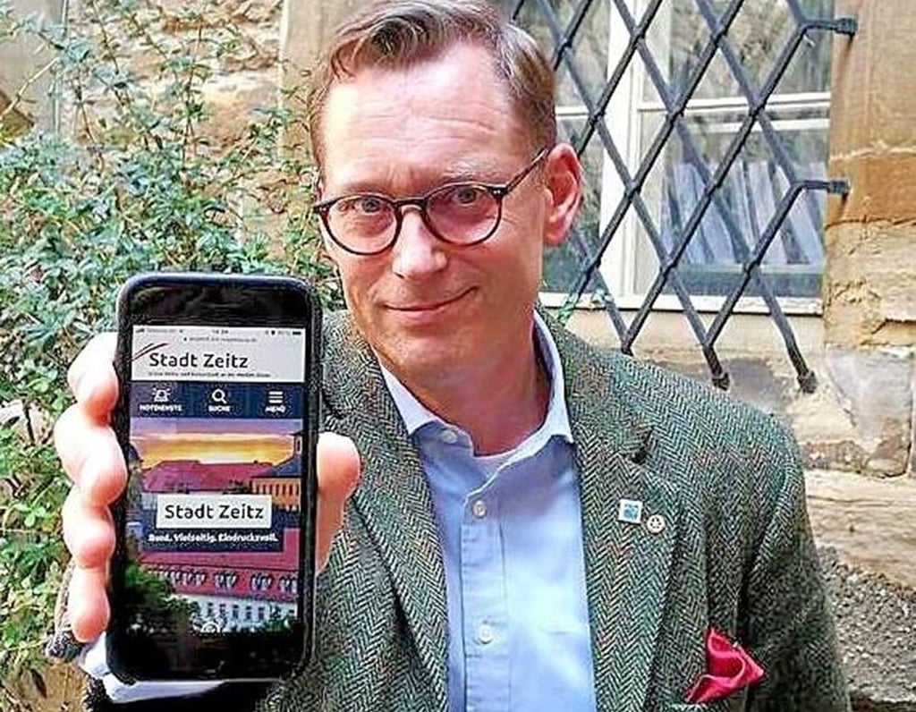 OB Christian Thieme präsentiert den neuen Onlineauftritt.