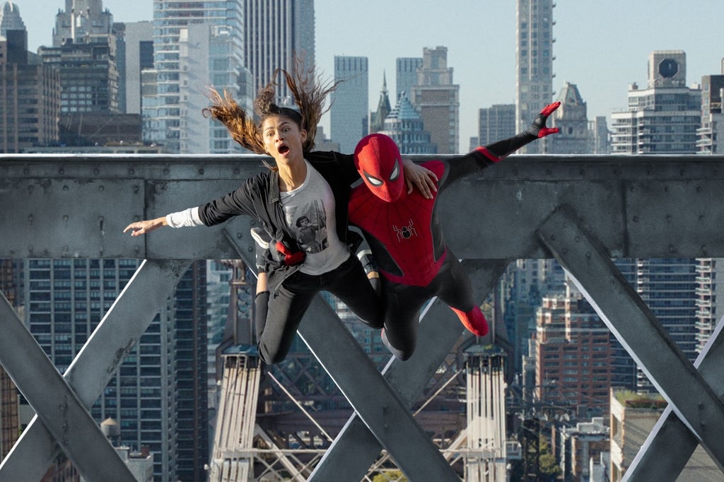 Tom Holland als Spider-Man und Zendaya als MJ in einer Szene aus dem Film „Spider-Man 3: No Way Home“.