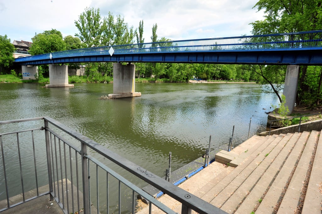 Eine Archivaufnahme von Pfennigbrücke in Weißenfels