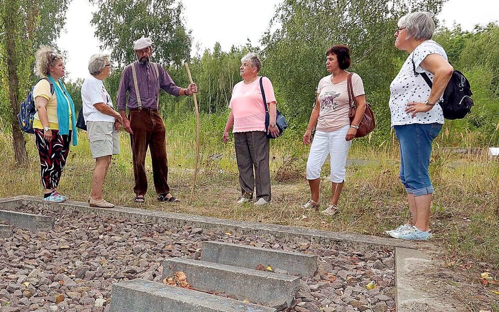 Auch Radtouren und Wanderungen, so wie hier mit dem Goitzschetoffel, hat die engagierte Frau mit dem Verein biworegio organisiert.