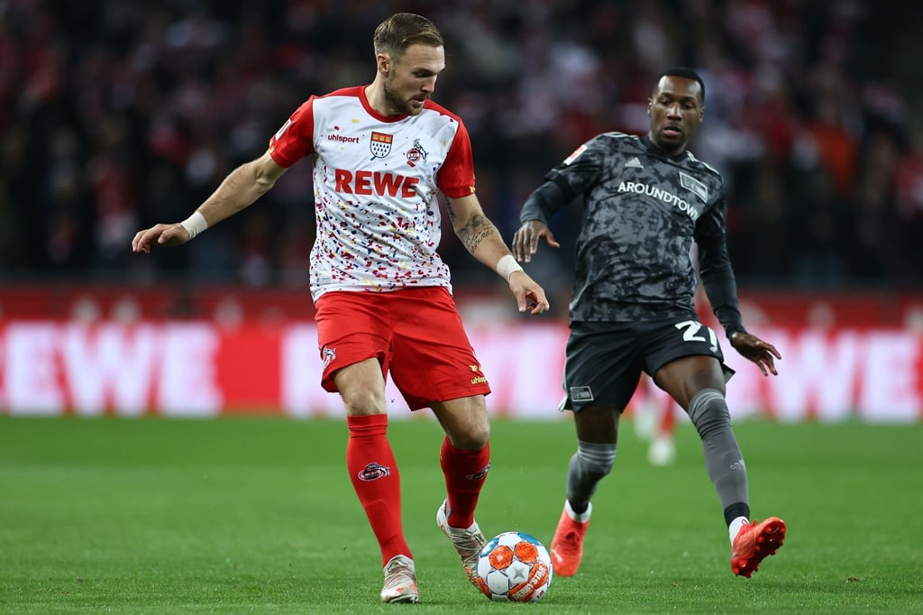 Der Kölner Rafael Czichos (l) wechselt in die USA.