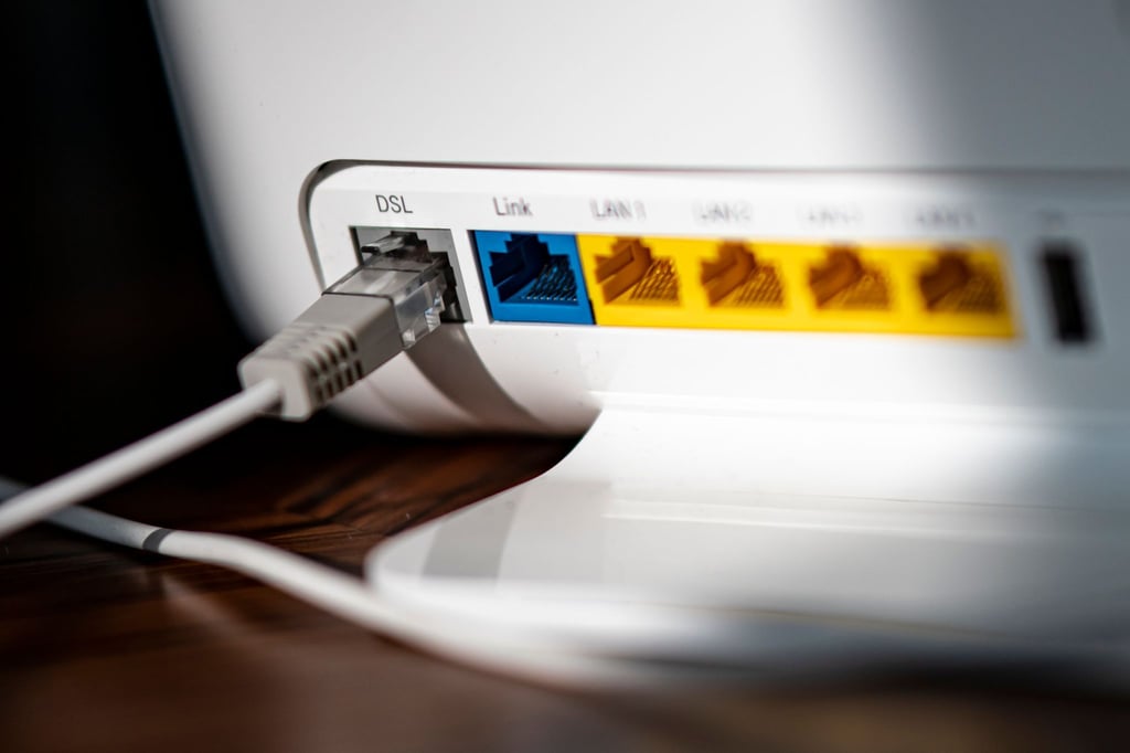 Die Bundesnetzagentur schlägt eine Mindest-Downloadrate von zehn Megabit für jeden Internetanschluss vor.