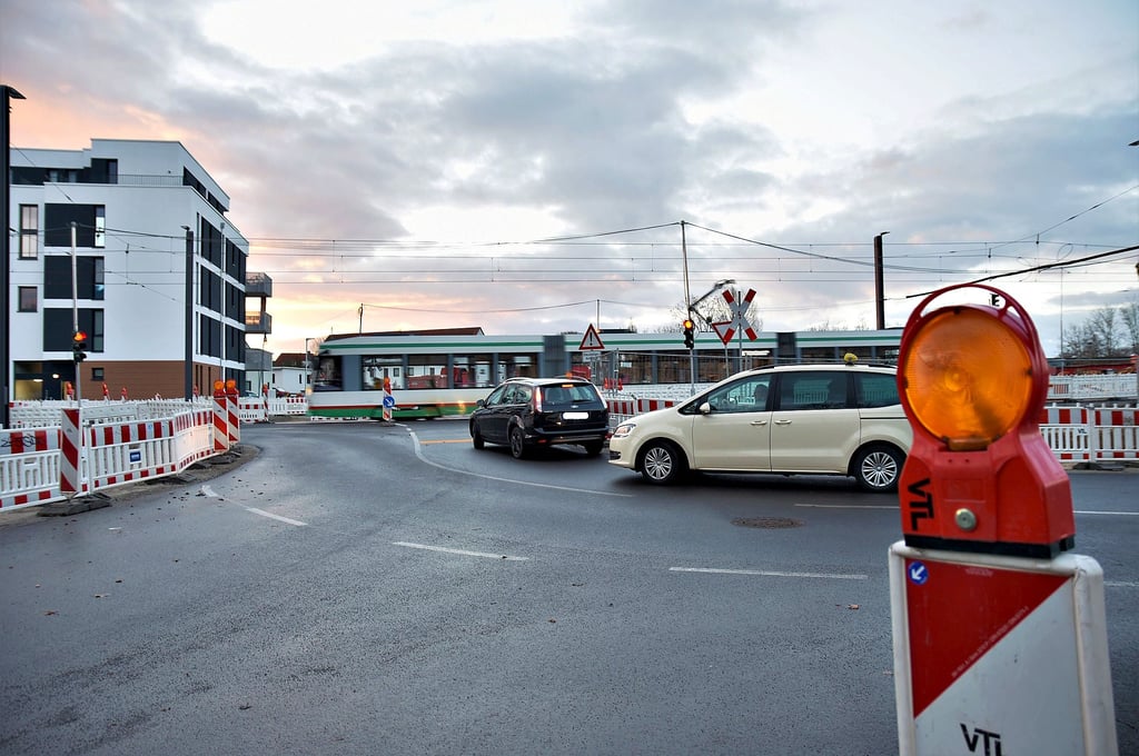 Seit 10. Dezember kann die Brückstraße in Magdeburg wieder über ein Provisorium befahren werden.