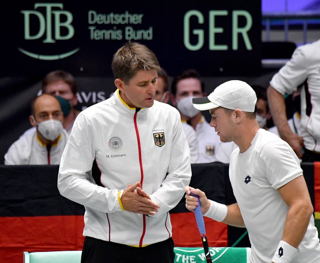 Blickt zuversichtlich in die Zukunft: Davis-Cup-Kapitän Michael Kohlmann (r).