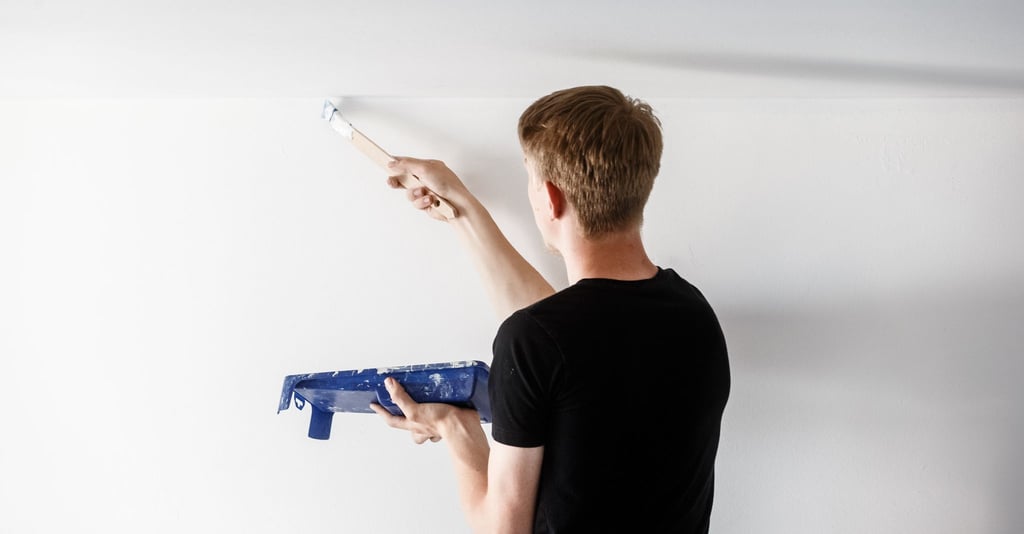 Mieter dürfen Schönheitsreparaturen auch selbst ausführen, ohne dass sie vorher eine Malerlehre gemacht haben müssen.