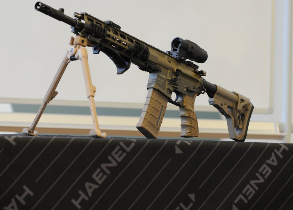 Das halbautomatische Sturmgewehr Modell CR223 des Herstellers Haenel.