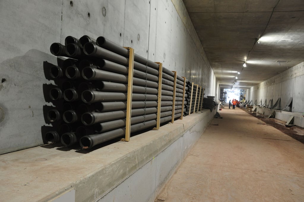Rundgang über die Baustelle für den Tunnel am Magdeburger Hauptbahnhof. Jetzt geht es an den Ausbau.