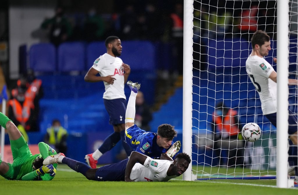 Nationalspieler Kai Havertz (M) brachte Chelsea beim Sieg gegen Tottenham in Führung.