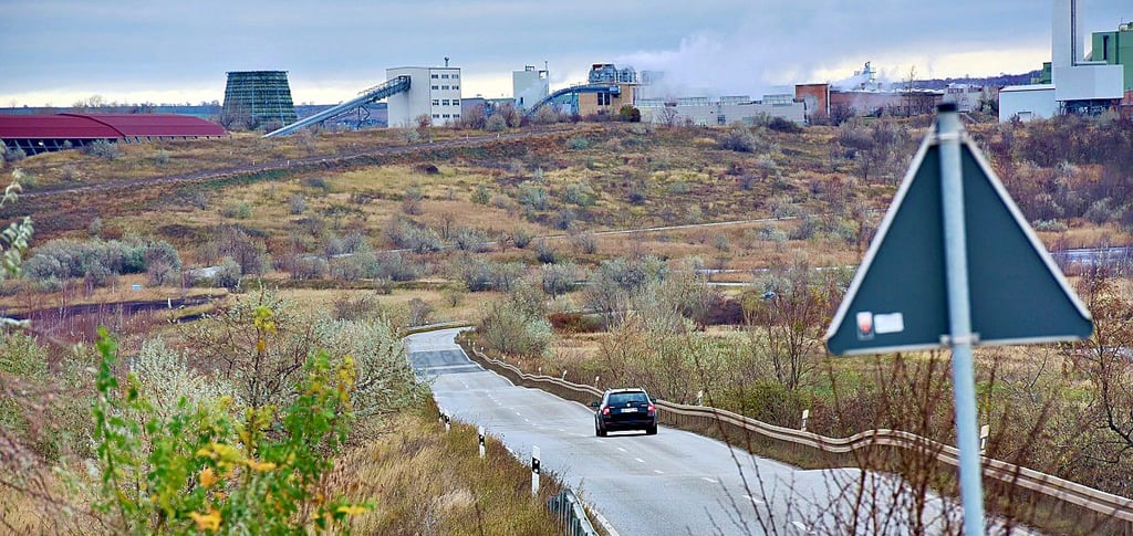 Eine neue Industriestraße soll bei Amsdorf entstehen.