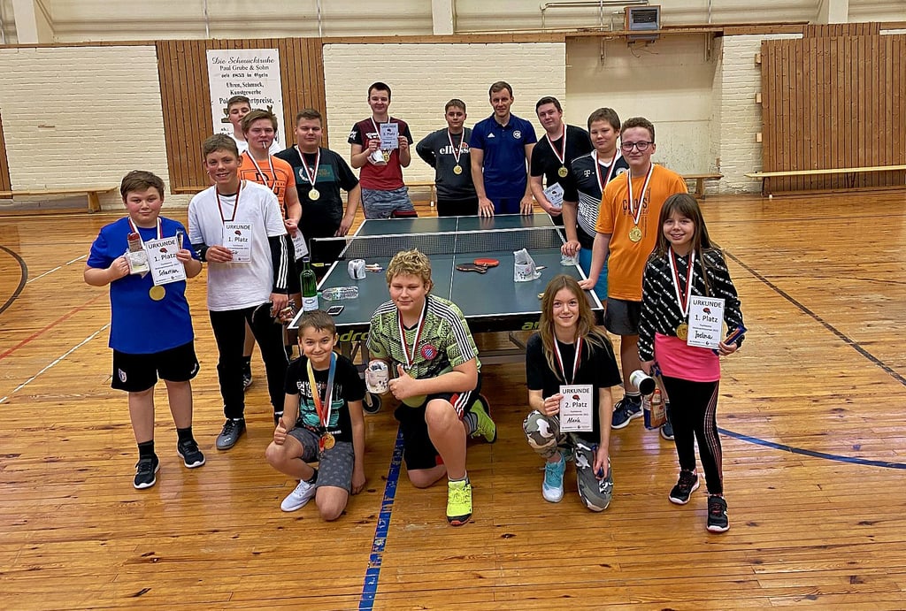 Die Ganztagsschule an der Wasserburg in Egeln arbeitet eng mit dem Egelner Sportverein zusammen. Kurz vor Weihnachten gab es in der Sporthalle erstmals auch ein Tischtennisturnier.