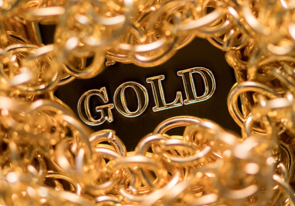 Wer in Gold investieren will, kann auch Wertpapiere kaufen. Die sogenannten ETC sind mit echtem Gold hinterlegt.