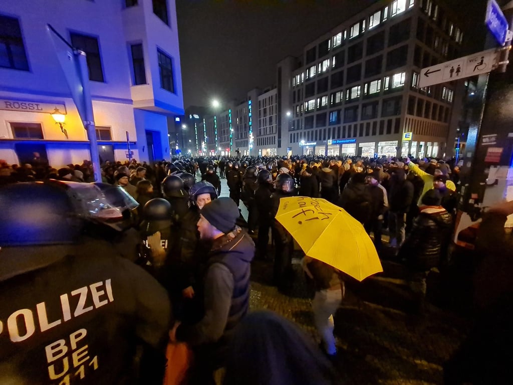 Insgesamt wurde wiederum eine Vielzahl an Identitäten in dreistelliger Höhe festgestellt und entsprechende Ordnungswidrigkeitenverfahren eingeleitet.