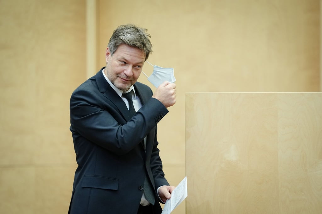 Er steht beim wichtigsten Thema der Grünen vor einer großen und schwierigen Aufgabe: Robert Habeck.
