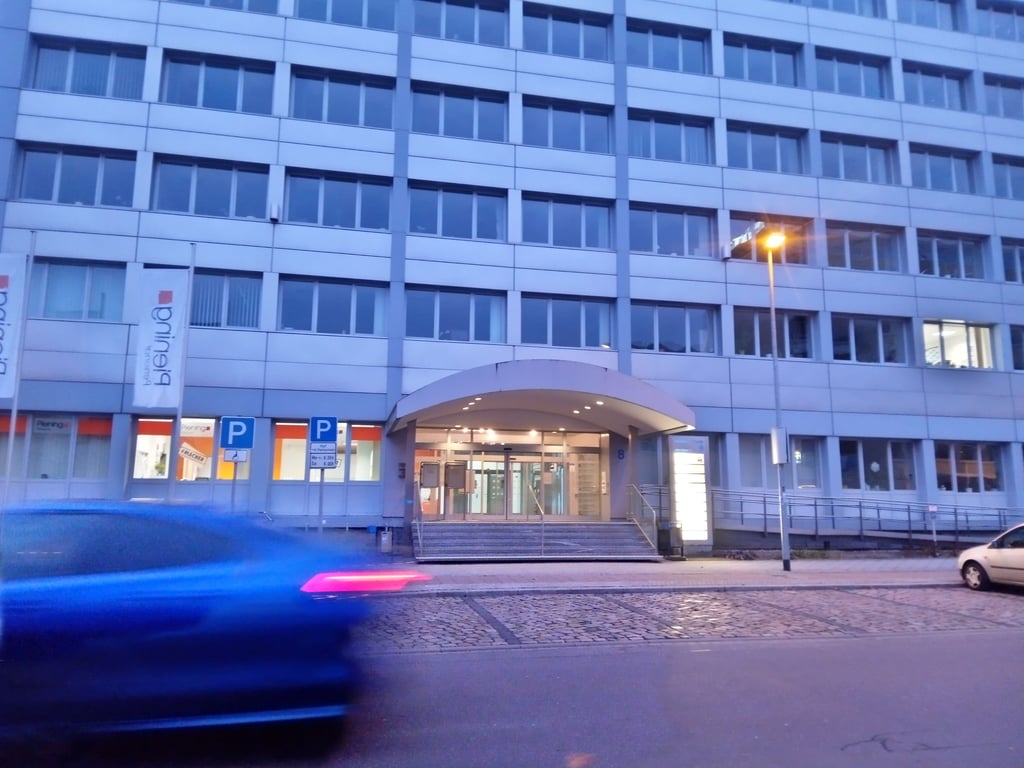 Altmarkt-Arkaden in Magdeburg mit Teilen der Verwaltung. Hier hat auch der Finanzbeigeordnete seinen Sitz.