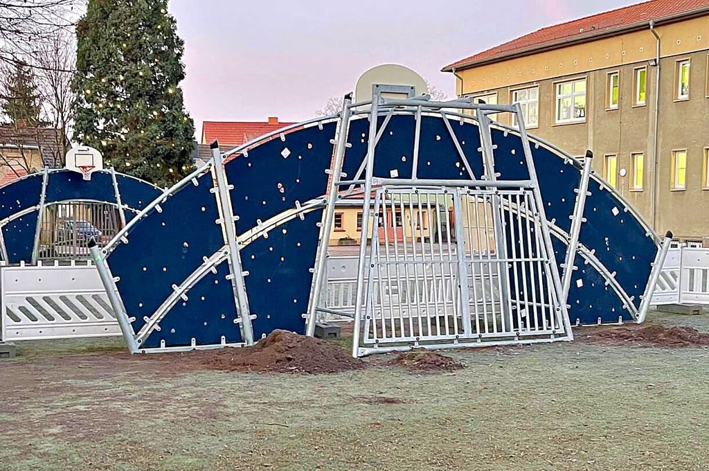 Ein neues Tor mit Prallschutz wurde in Friedersdorf aufgestellt.